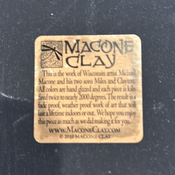 Macone Clay key/dog leash holder. - Picture 3 of 6